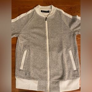 Under Armour Women’s Small zip up sweatshirt. Never worn. Smoke free home.